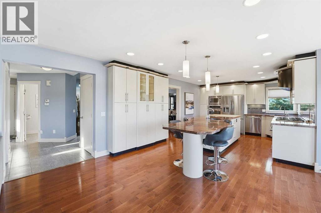 Single Family House for Sale in  Sceptre Court NW Scenic Acres Calgary 