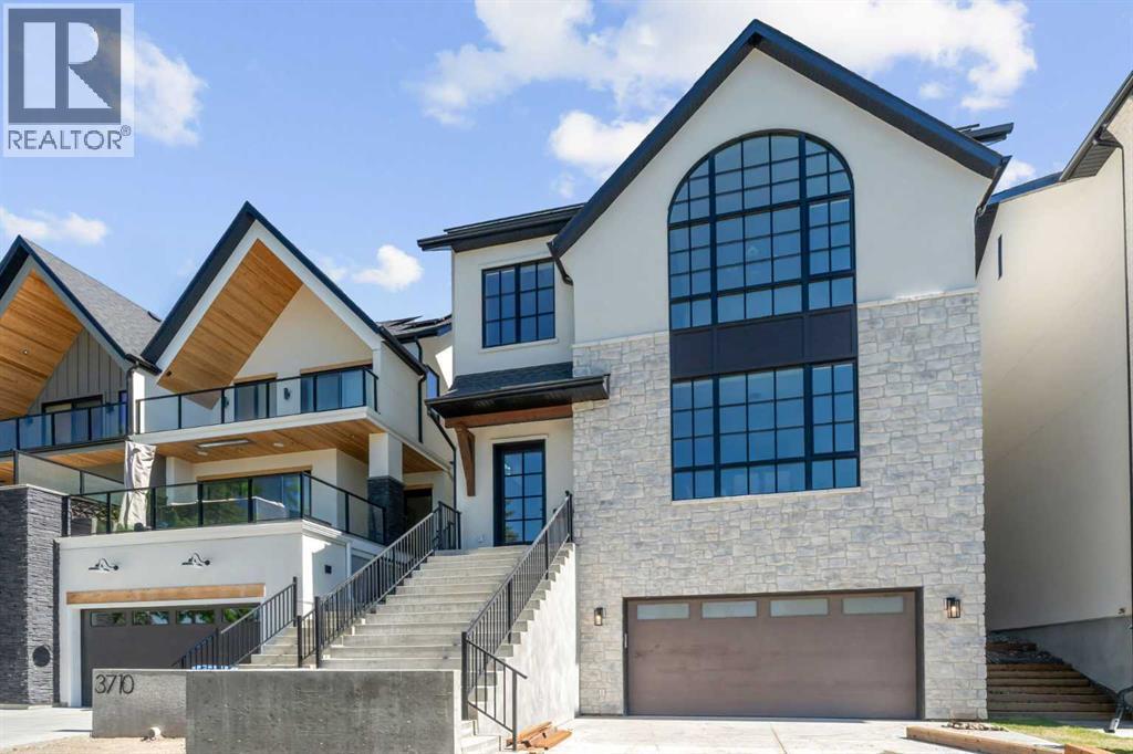 Single Family House for Sale in   Avenue NW Parkdale Calgary 