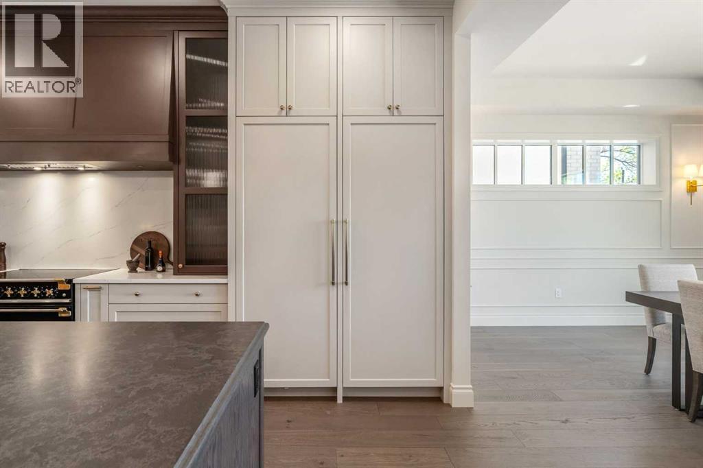 Single Family House for Sale in   Avenue NW Parkdale Calgary 