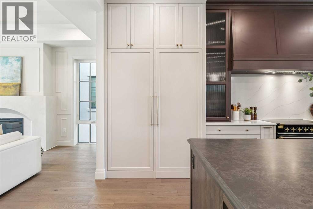 Single Family House for Sale in   Avenue NW Parkdale Calgary 