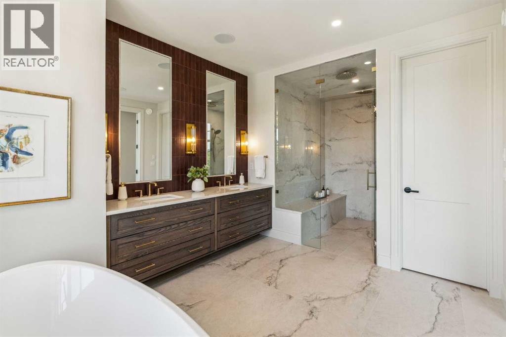 Single Family House for Sale in   Avenue NW Parkdale Calgary 