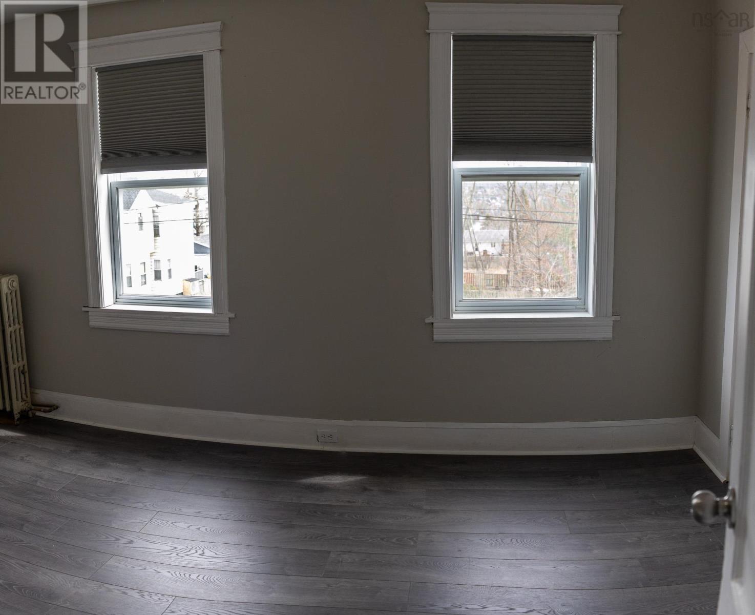 Property 9 of 17 of 136 Victoria Street