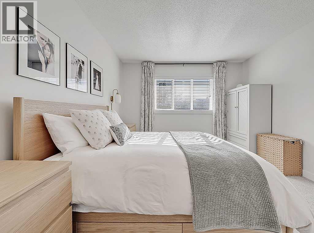 Single Family House for Sale in    Avenue SW Altadore Calgary 