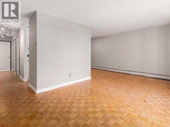 Single Family House for Sale in   Heritage Drive SE Acadia Calgary 