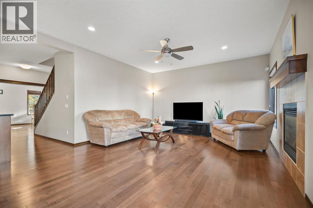 Single Family House for Sale in  Everbrook Way SW Evergreen Calgary 