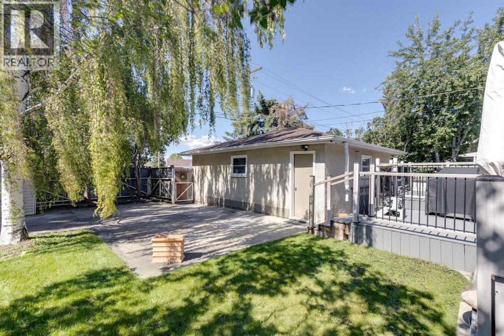 Single Family House Bungalow for Sale in  Woodland Crescent SE Willow Park Calgary 