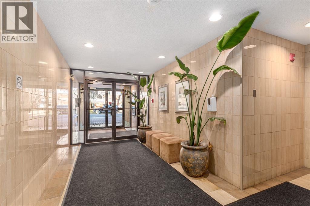 Single Family House for Sale in    Avenue SW Lower Mount Royal Calgary 