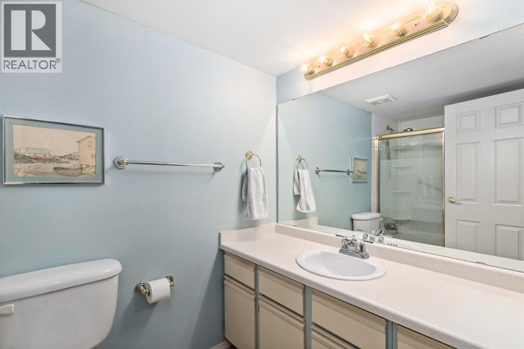 Single Family House for Sale in    Avenue SW Lower Mount Royal Calgary 