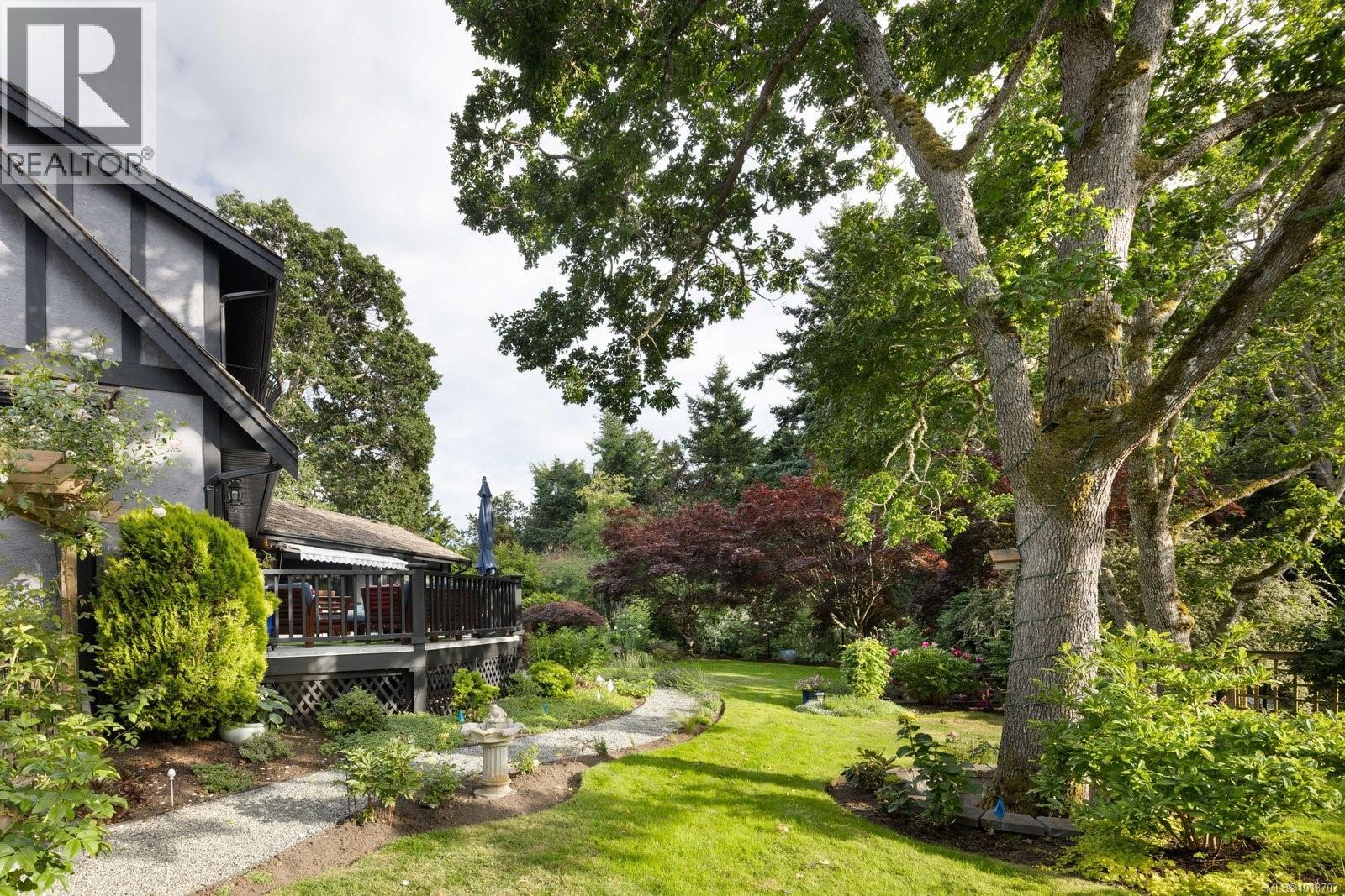  2773 Arbutus Road, Saanich