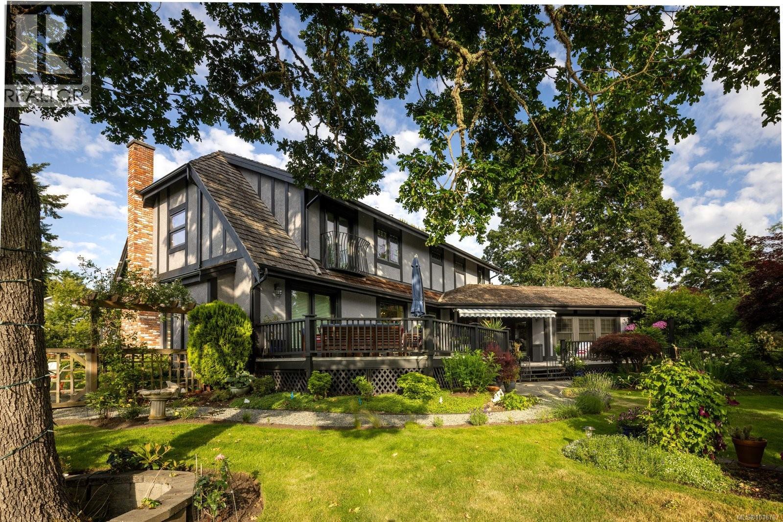  2773 Arbutus Road, Saanich