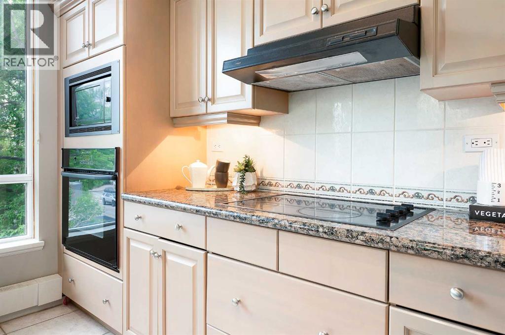 Single Family House for Sale in    Avenue SW Mission Calgary 