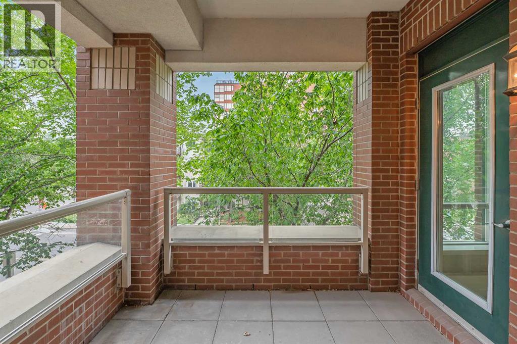 Single Family House for Sale in    Avenue SW Mission Calgary 