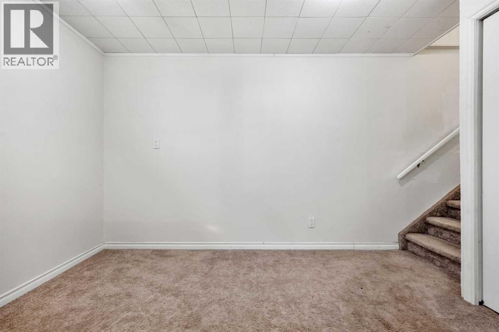 Single Family House for Sale in  Tuscany Valley Green Tuscany Calgary 