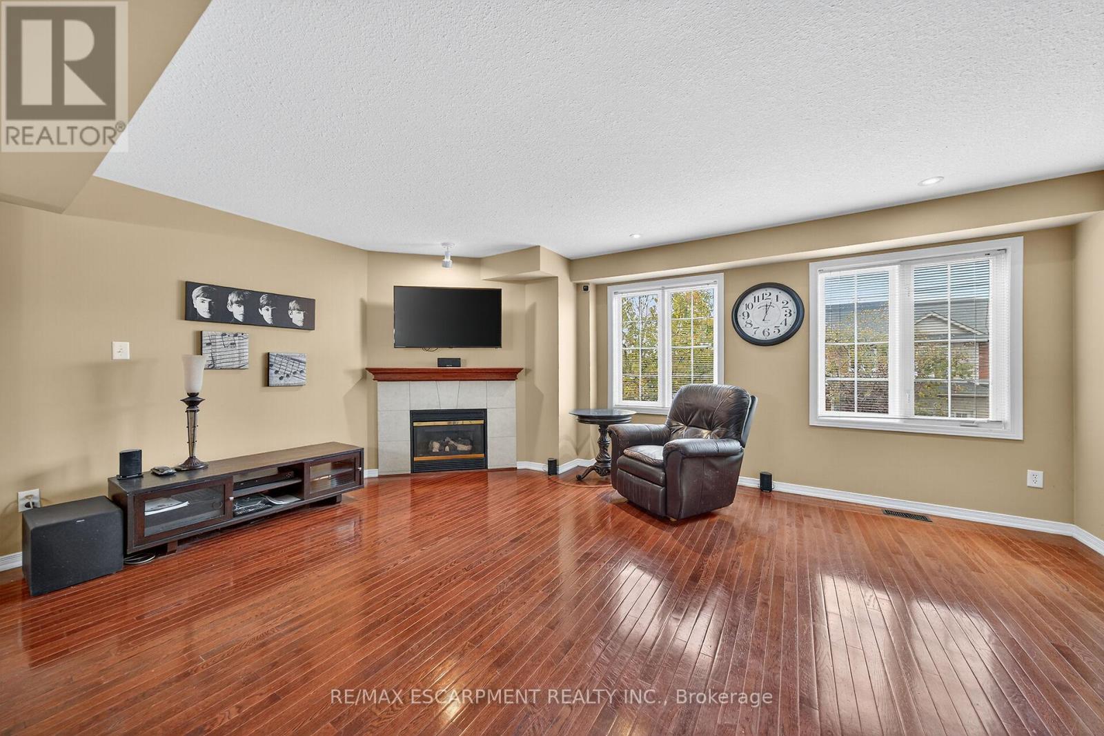 Single Family House for Sale in    SOUTHSIDE PLACE Hamilton (Mountview) 