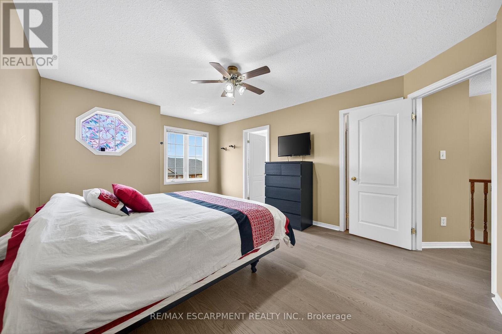 Single Family House for Sale in    SOUTHSIDE PLACE Hamilton (Mountview) 