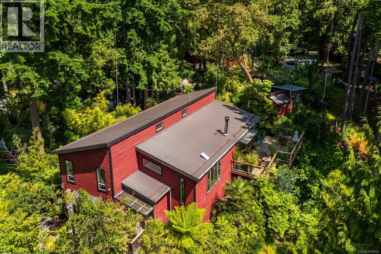  2470 North End Road, Salt Spring