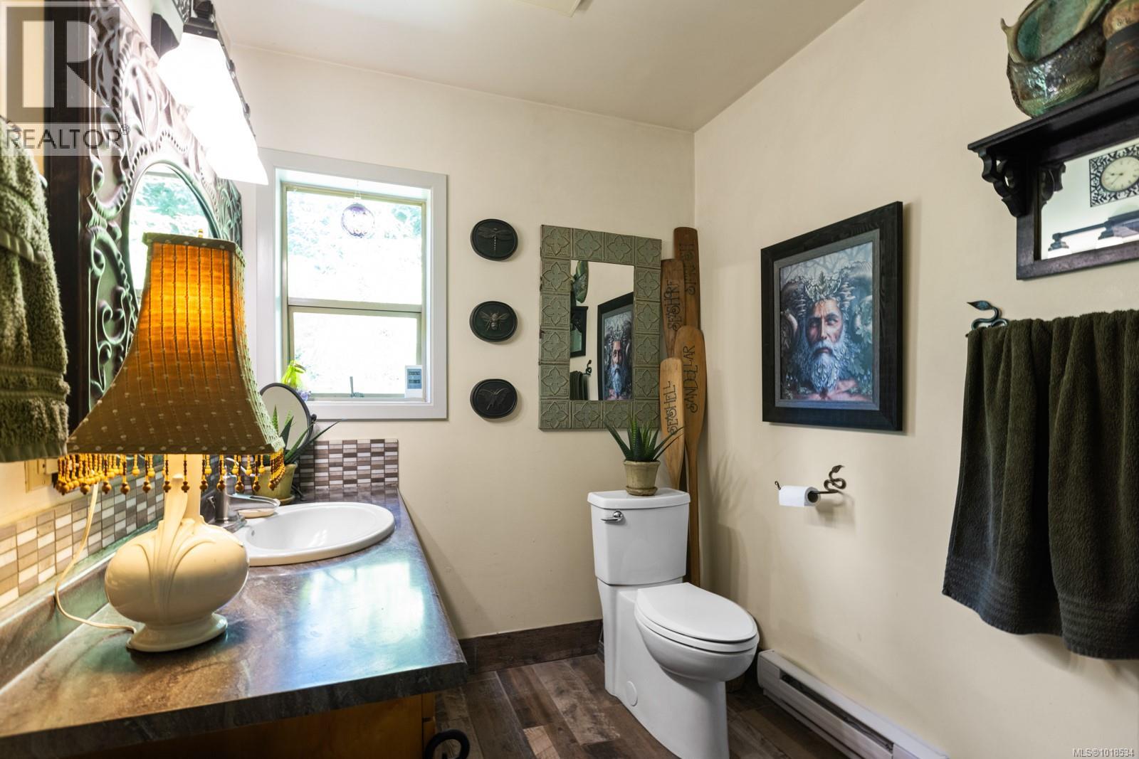  2470 North End Road, Salt Spring