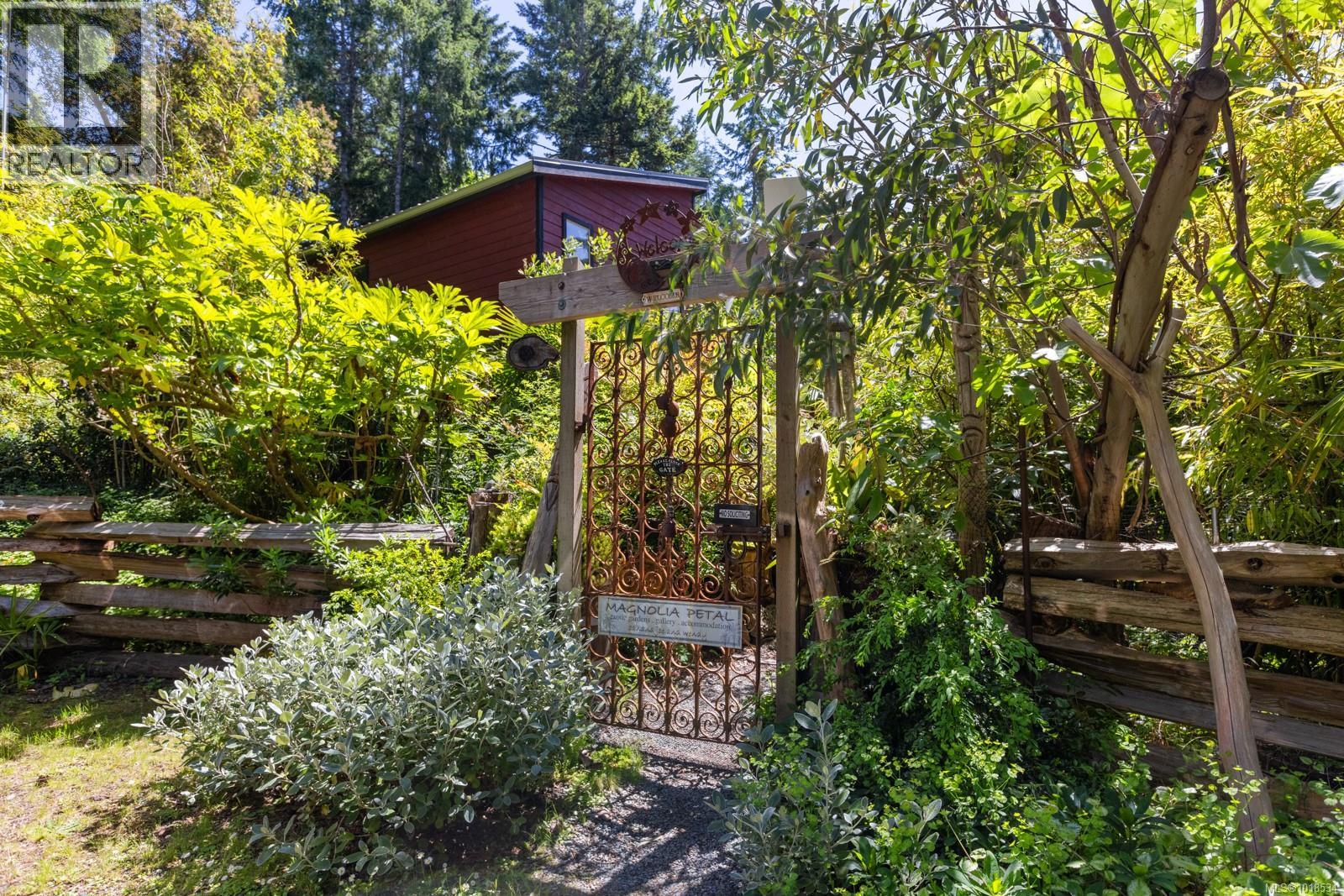  2470 North End Road, Salt Spring