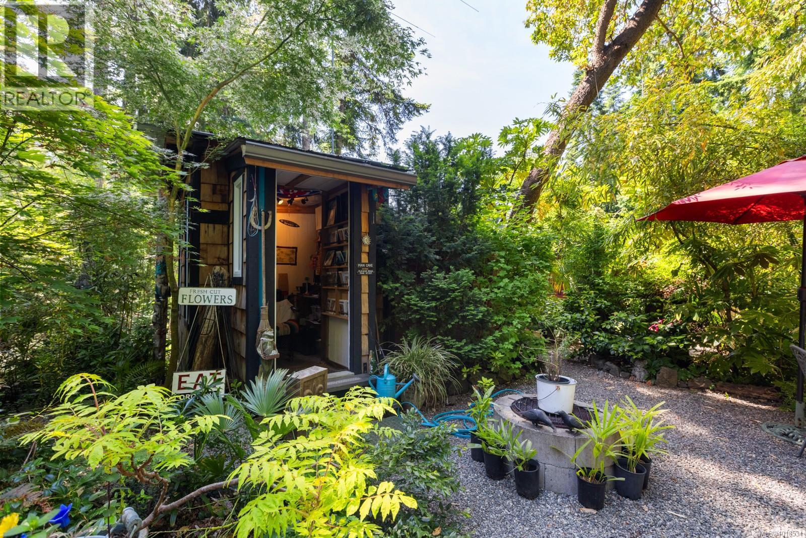  2470 North End Road, Salt Spring