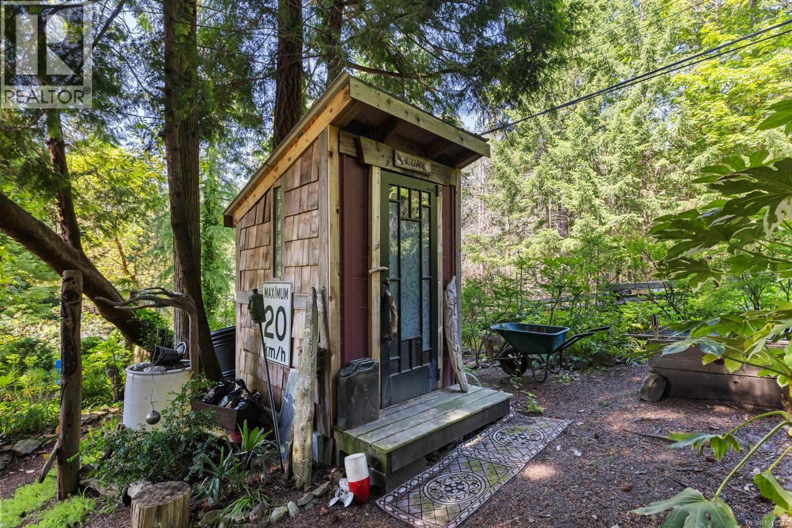  2470 North End Road, Salt Spring