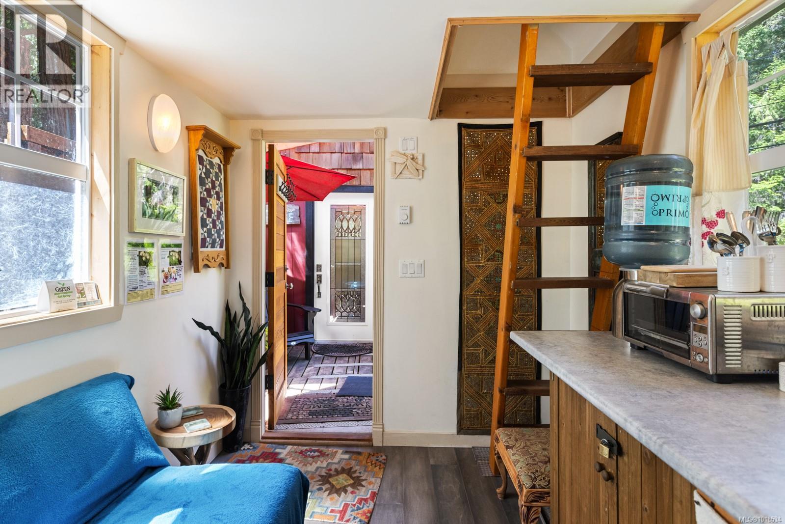  2470 North End Road, Salt Spring