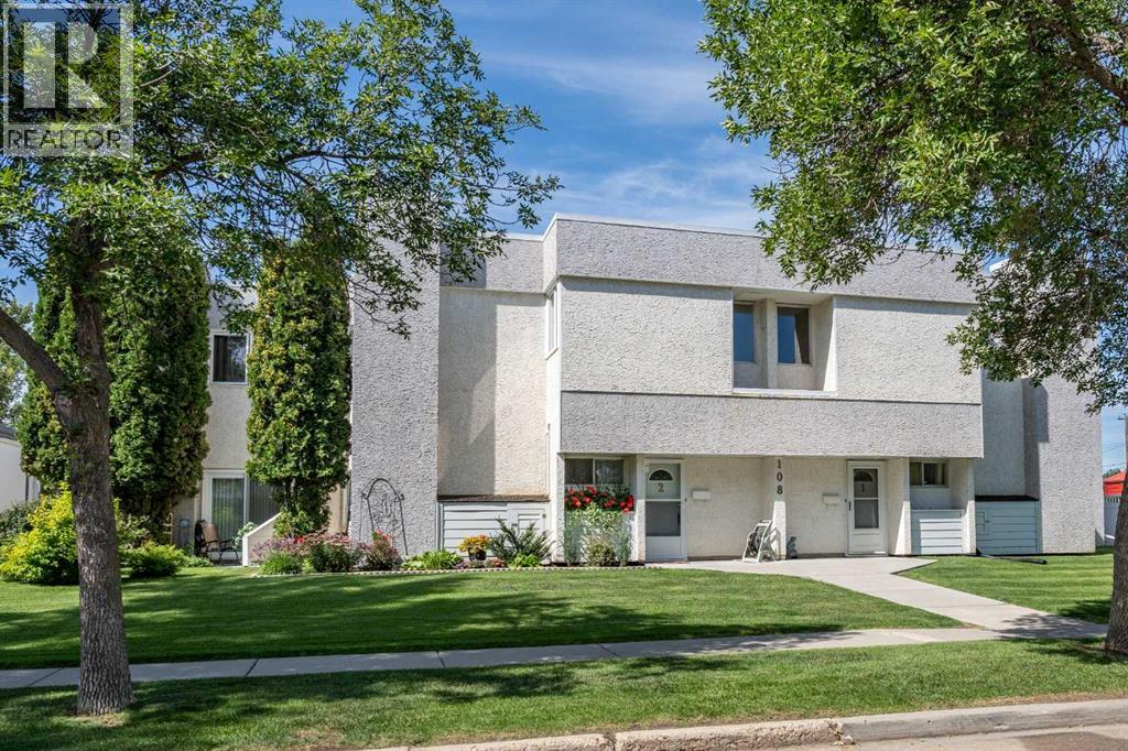 2, 108 Mount Pleasant Drive, Camrose, Alberta