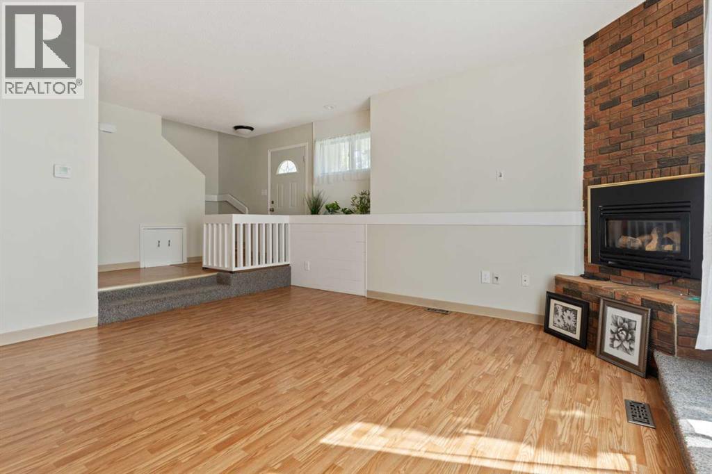 Single Family House for Sale in   Mount Pleasant Drive Mount Pleasant Camrose 