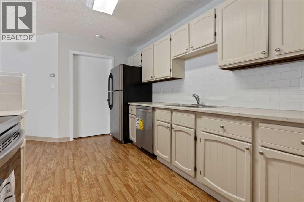 Single Family House for Sale in   Mount Pleasant Drive Mount Pleasant Camrose 