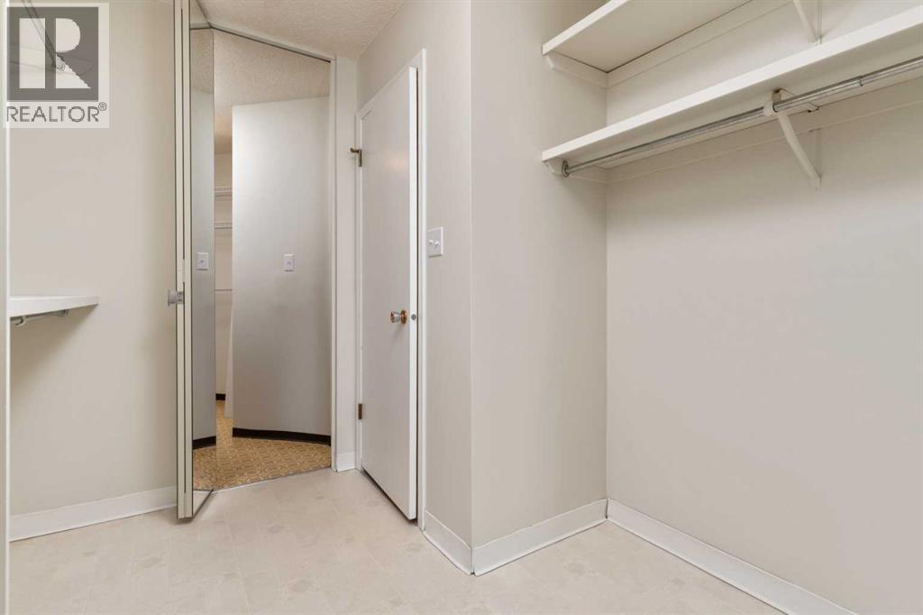 Single Family House for Sale in   Mount Pleasant Drive Mount Pleasant Camrose 