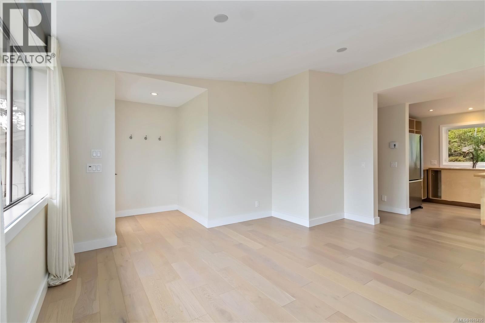  4882 Lochside Drive, Saanich