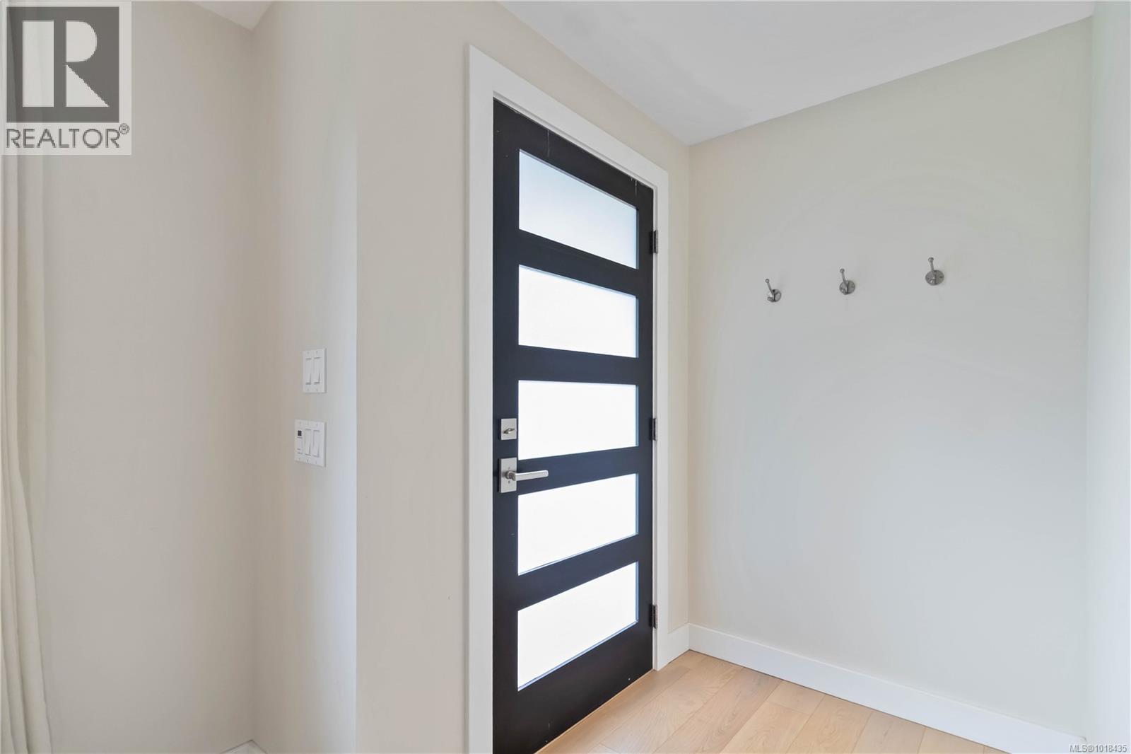  4882 Lochside Drive, Saanich