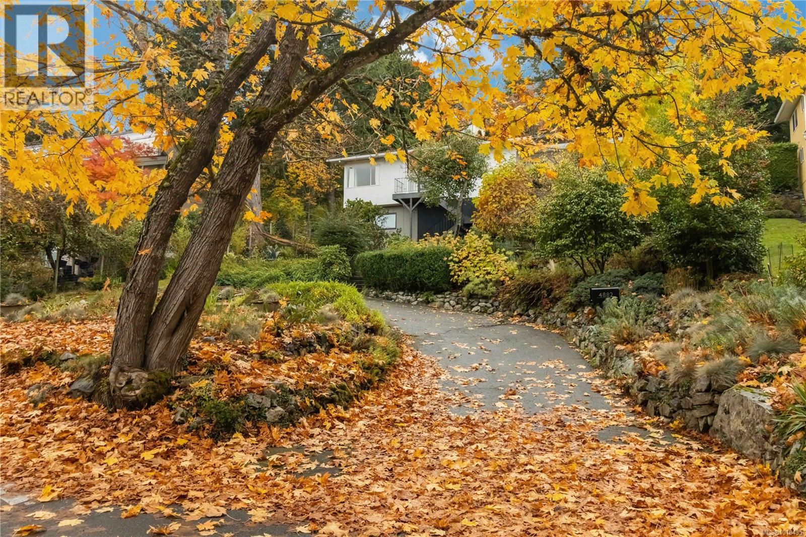  4882 Lochside Drive, Saanich