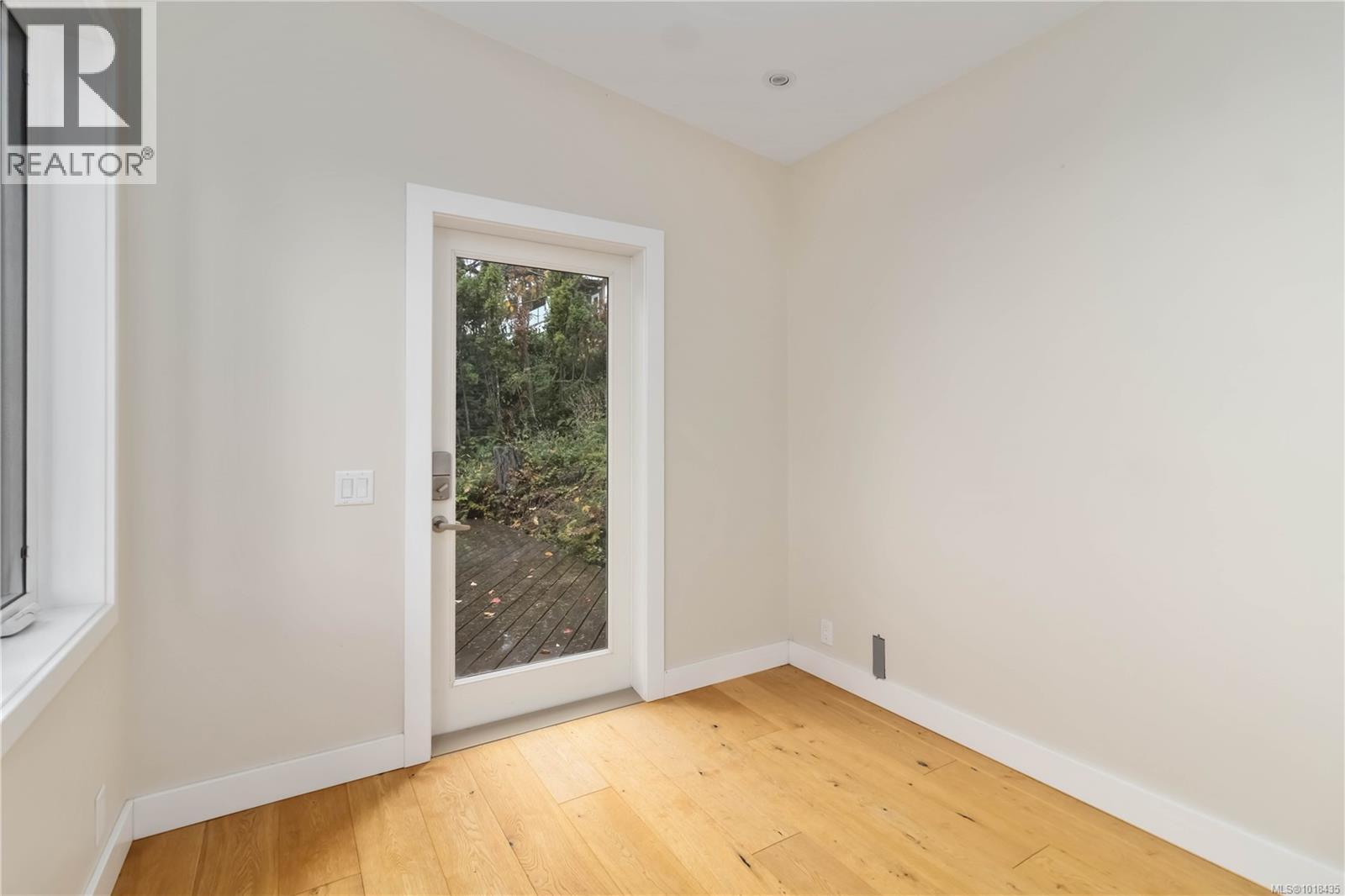  4882 Lochside Drive, Saanich