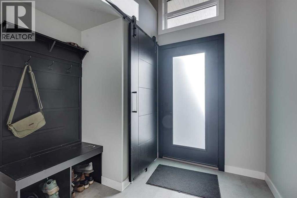 Single Family House Bi-level for Sale in  Emerald Drive Evergreen Red Deer 