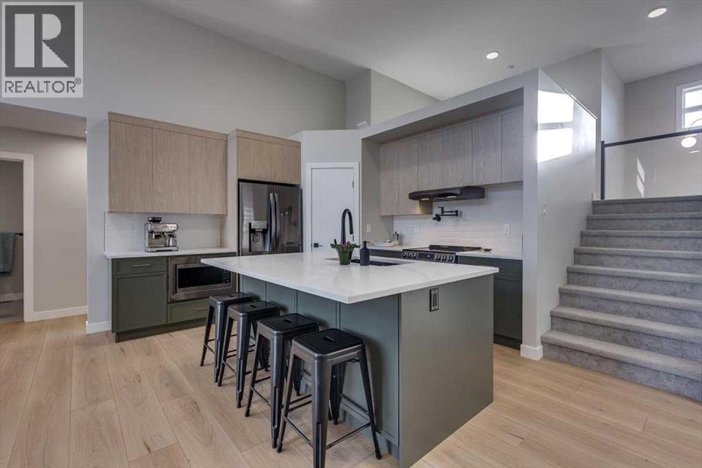 Single Family House Bi-level for Sale in  Emerald Drive Evergreen Red Deer 