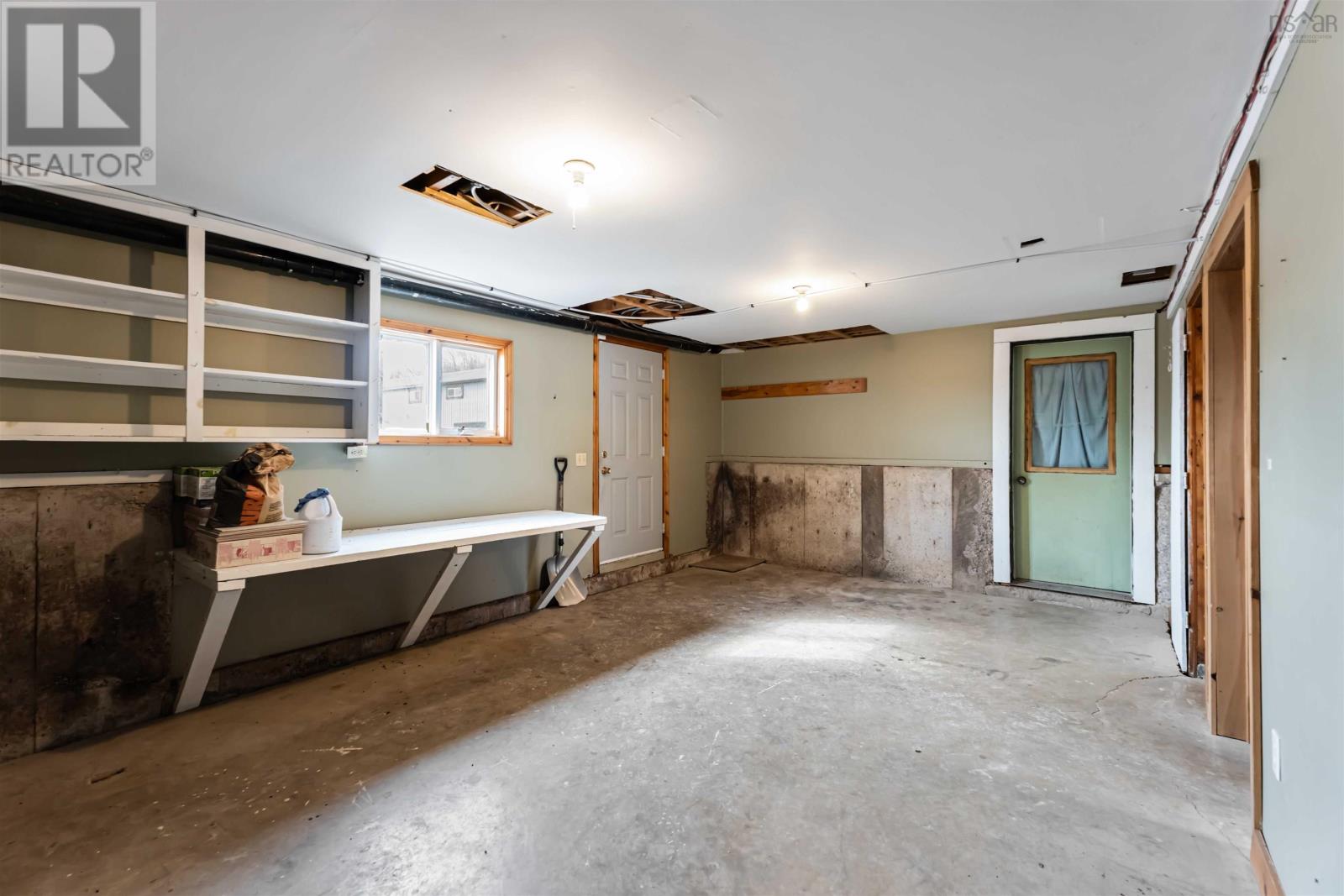 Property 22 of 40 of 2849 Highway 215