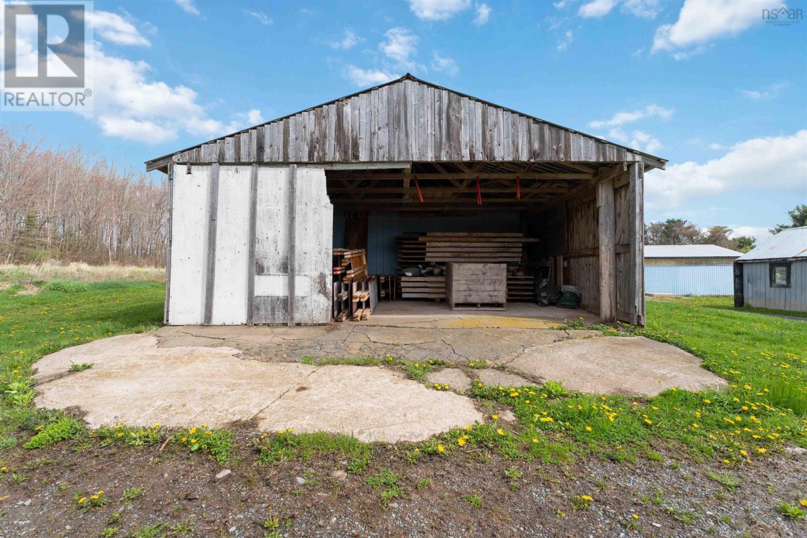 Property 36 of 40 of 2849 Highway 215