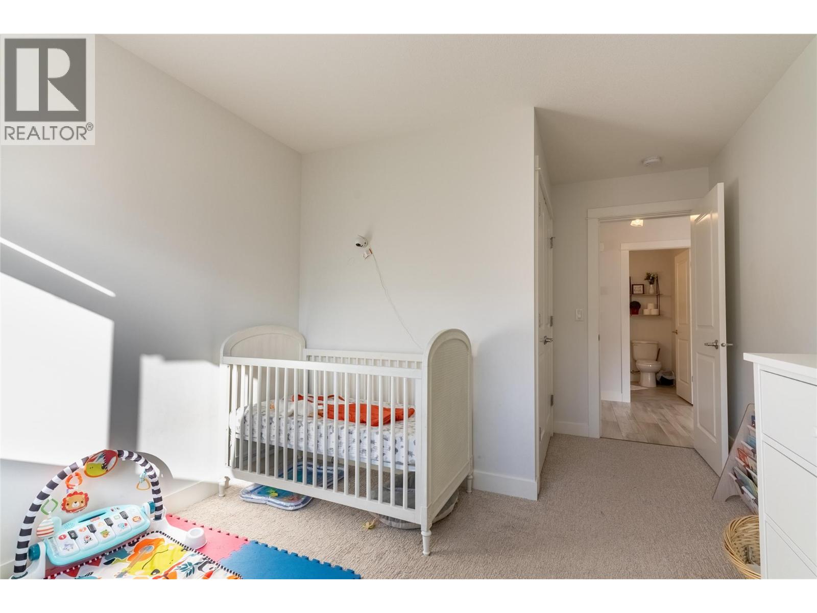 #158 8800 DALLAS DRIVE - 20