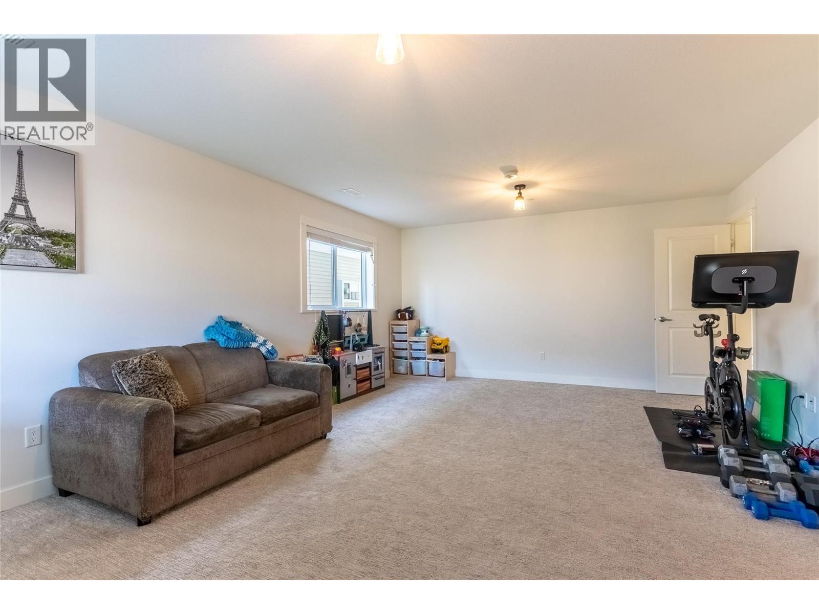 #158 8800 DALLAS DRIVE - 23