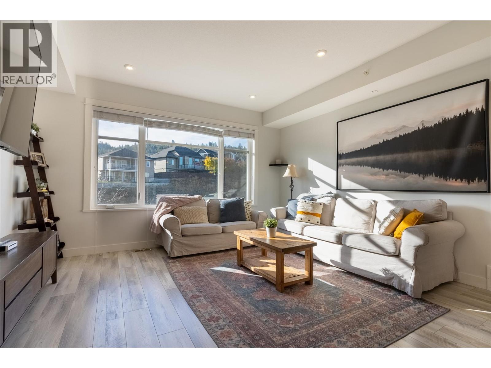 #158 8800 DALLAS DRIVE - 11