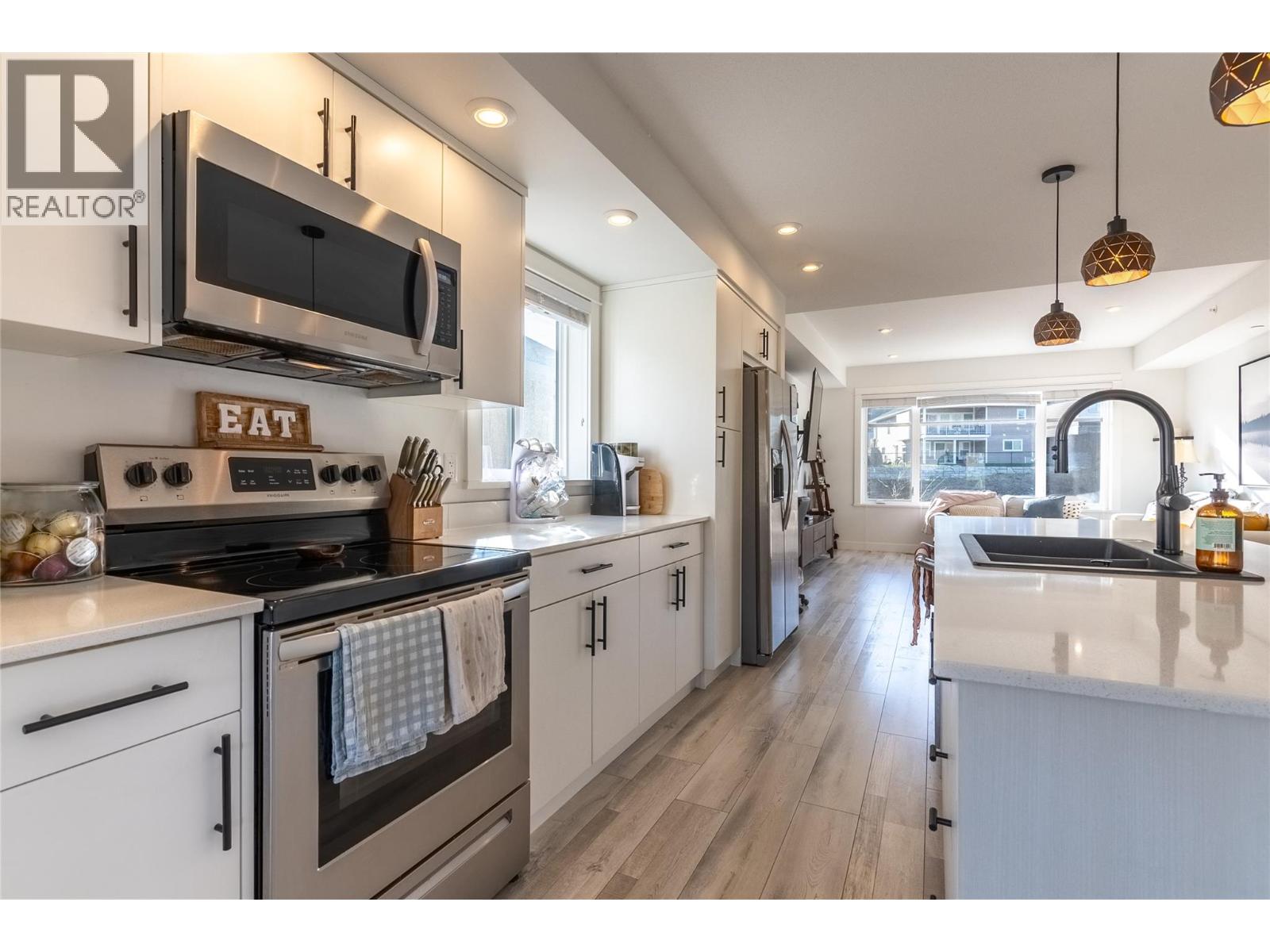 #158 8800 DALLAS DRIVE - 14