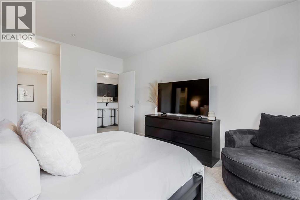 Single Family House for Sale in    Avenue NE Tuxedo Park Calgary 