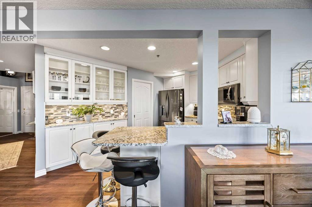 Single Family House Loft for Sale in   Simcoe Boulevard SW Signal Hill Calgary 