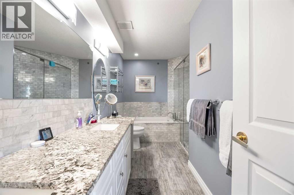 Single Family House Loft for Sale in   Simcoe Boulevard SW Signal Hill Calgary 