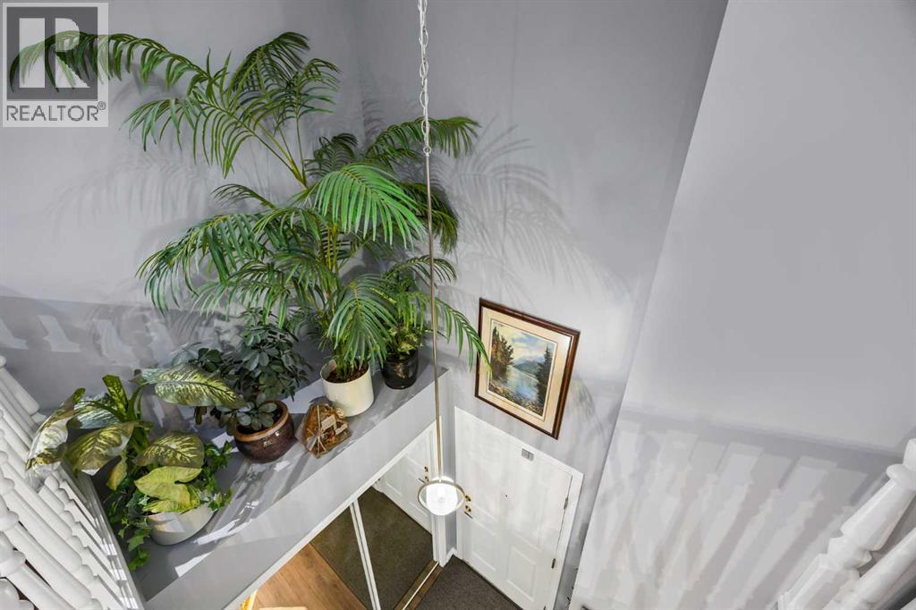 Single Family House Loft for Sale in   Simcoe Boulevard SW Signal Hill Calgary 