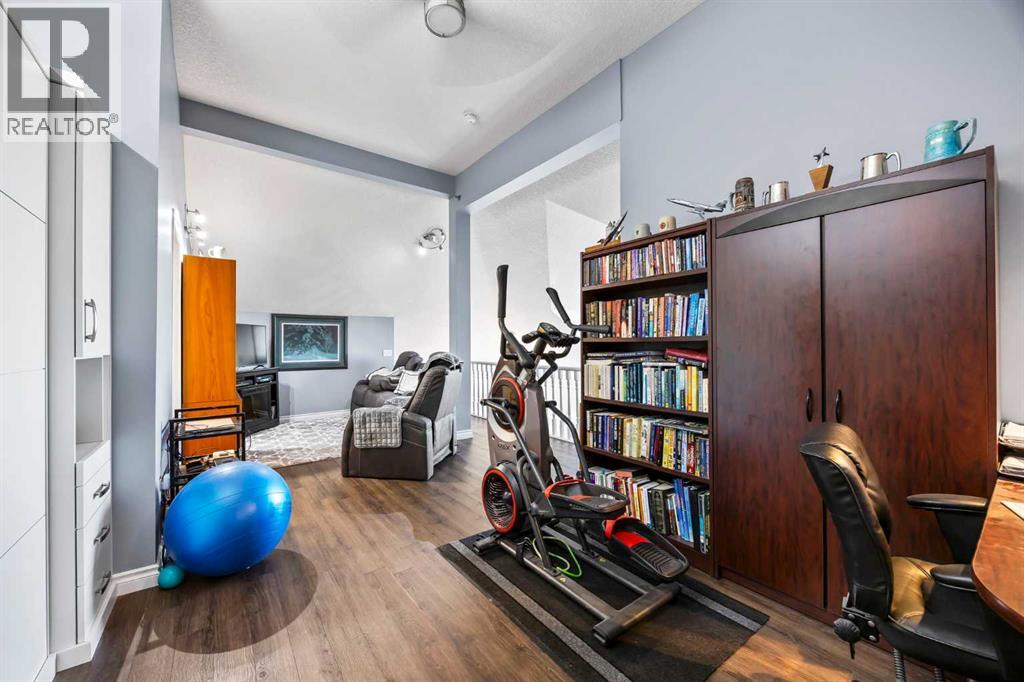 Single Family House Loft for Sale in   Simcoe Boulevard SW Signal Hill Calgary 