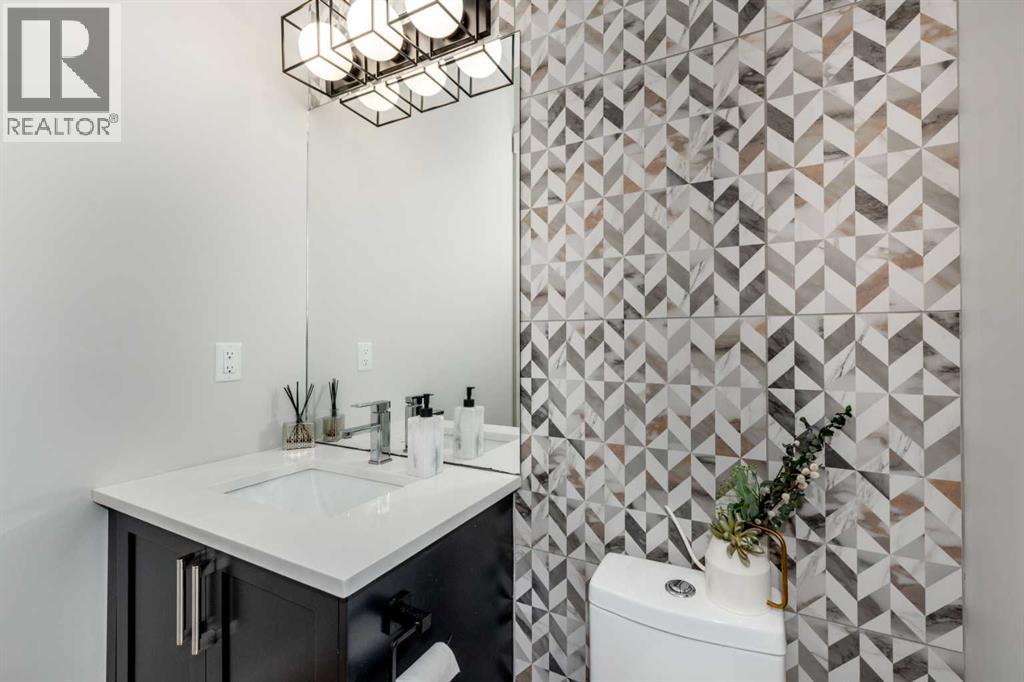 Single Family House for Sale in   Avenue SW Glamorgan Calgary 