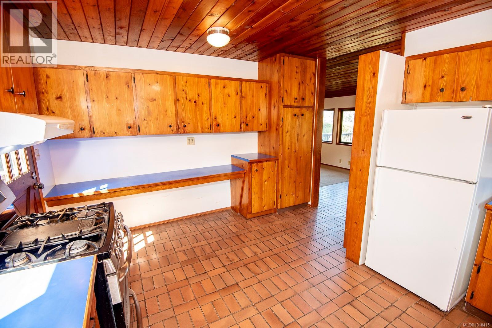 Single Family House Westcoast for Sale in  Pemberton Rd Victoria 