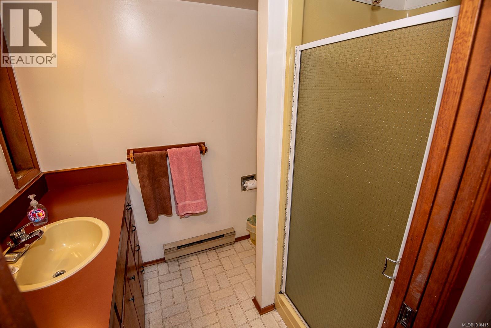 Single Family House Westcoast for Sale in  Pemberton Rd Victoria 