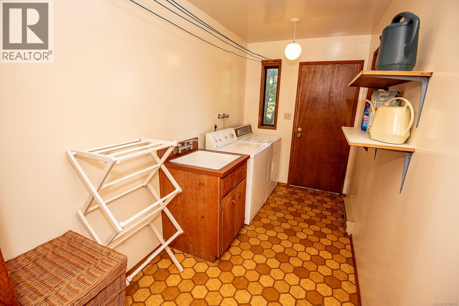 Single Family House Westcoast for Sale in  Pemberton Rd Victoria 